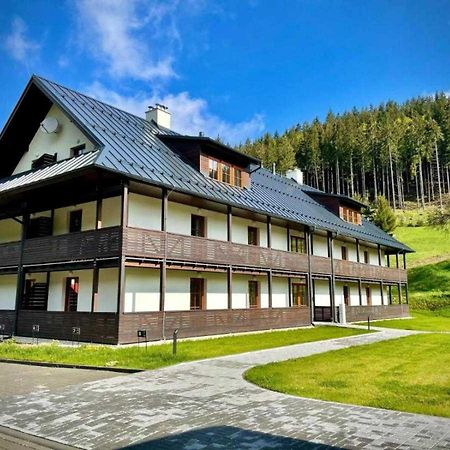 Apartmán NETA Velké Karlovice, Polanský Dvůr Exteriér fotografie