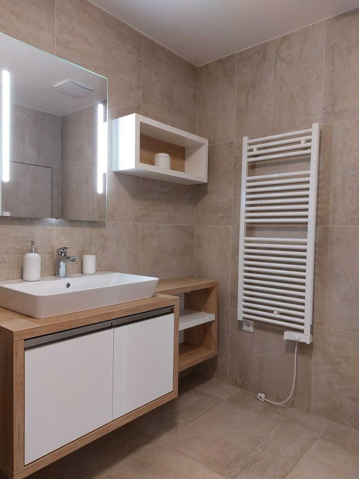Apartmán NETA Velké Karlovice, Polanský Dvůr Exteriér fotografie