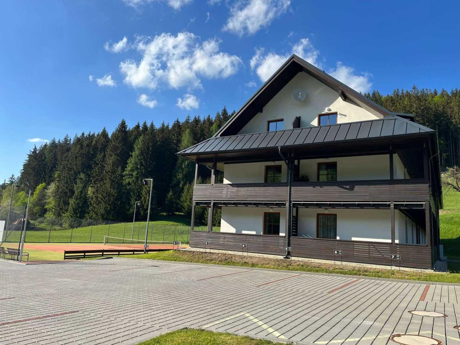 Apartmán NETA Velké Karlovice, Polanský Dvůr Exteriér fotografie